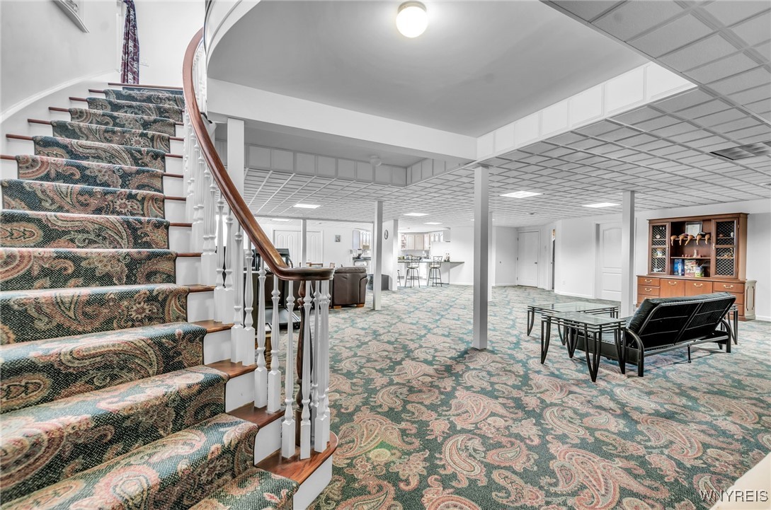 7 Woodcrest Drive