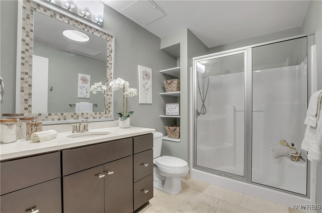 2917 Main Street G09