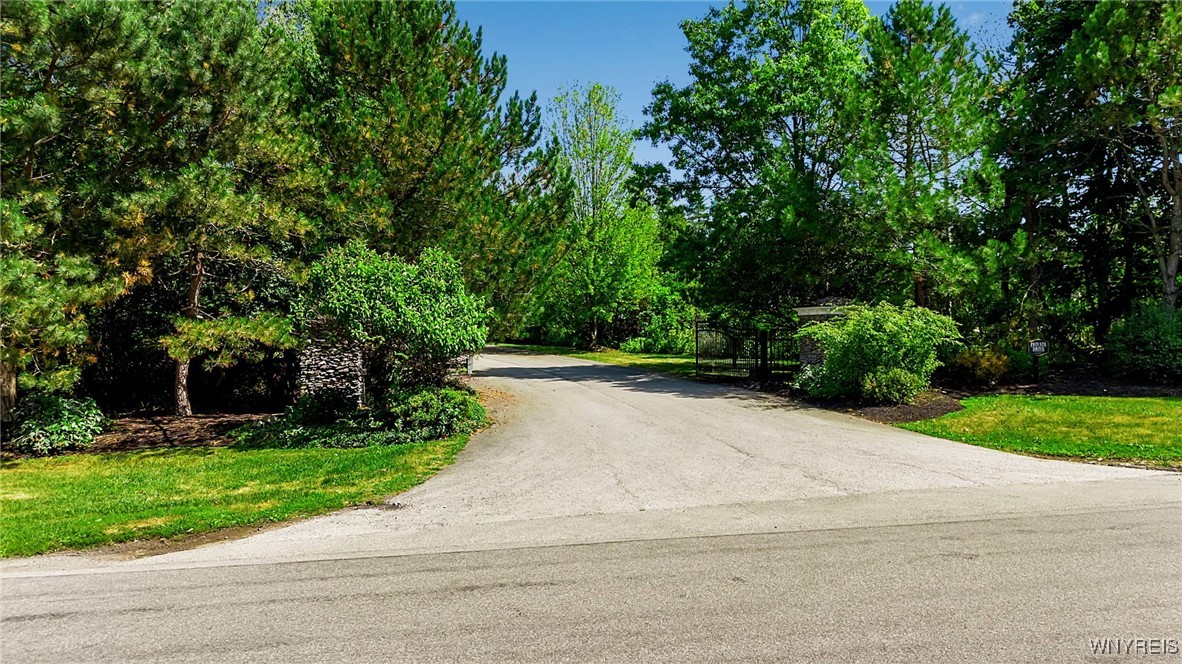 5129 Kraus Road