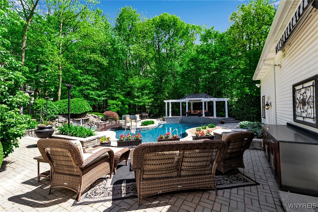 9540 Lakestone Court