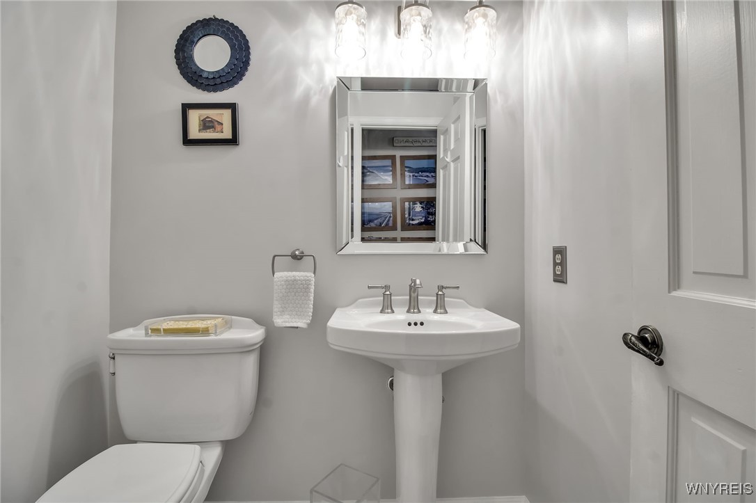 8125 Old Post Road West