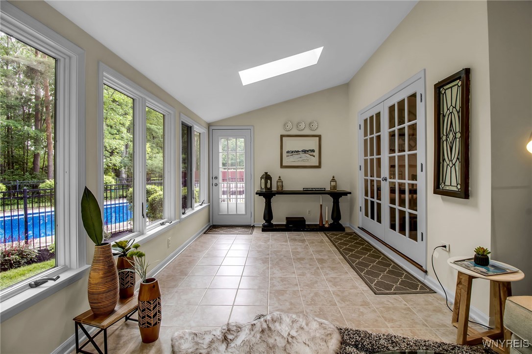 8125 Old Post Road West