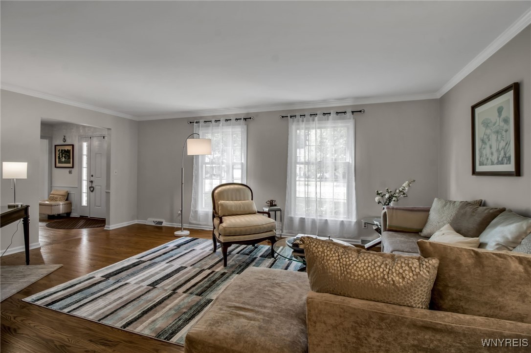 8125 Old Post Road West