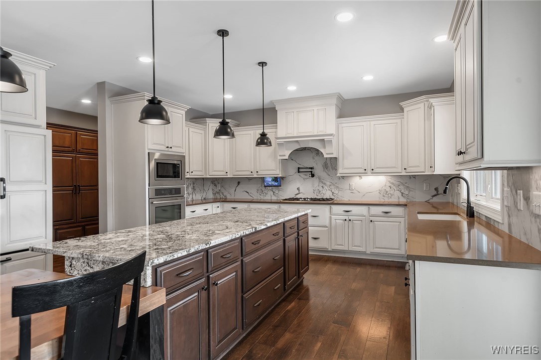 7261 Woodhaven Drive