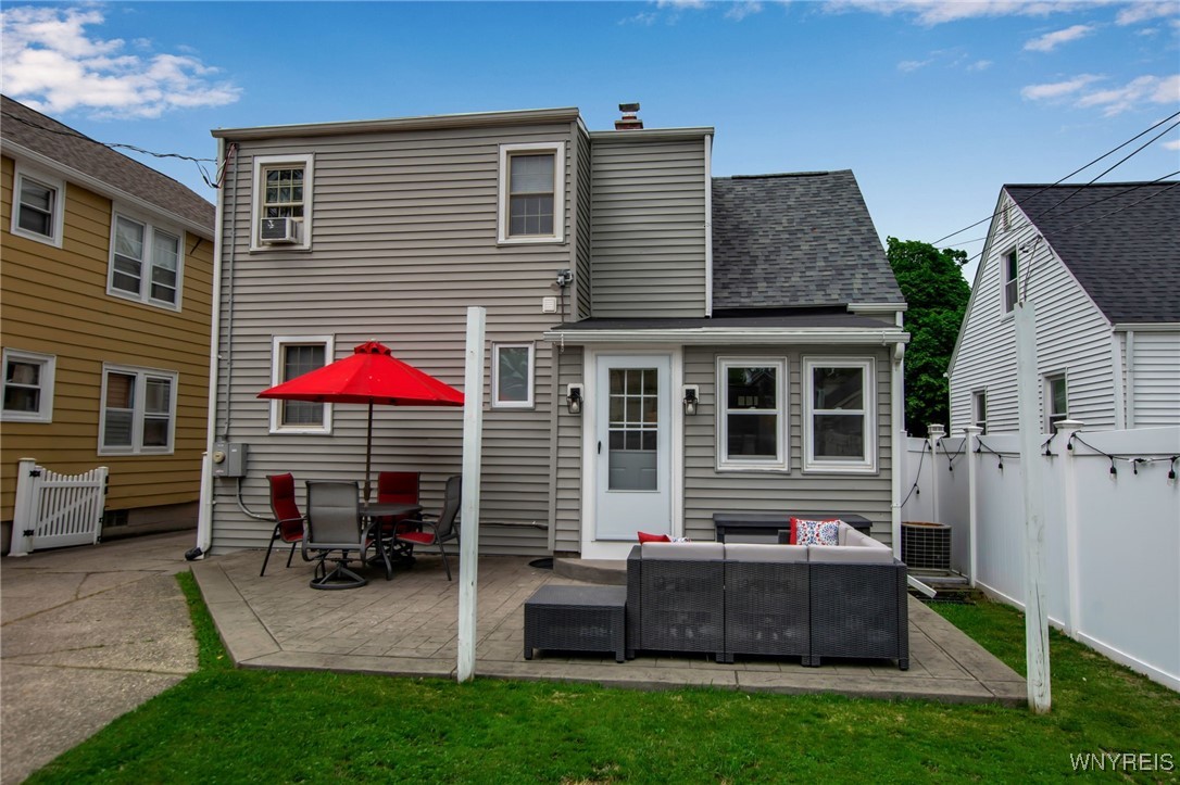 207 Fairfield Avenue