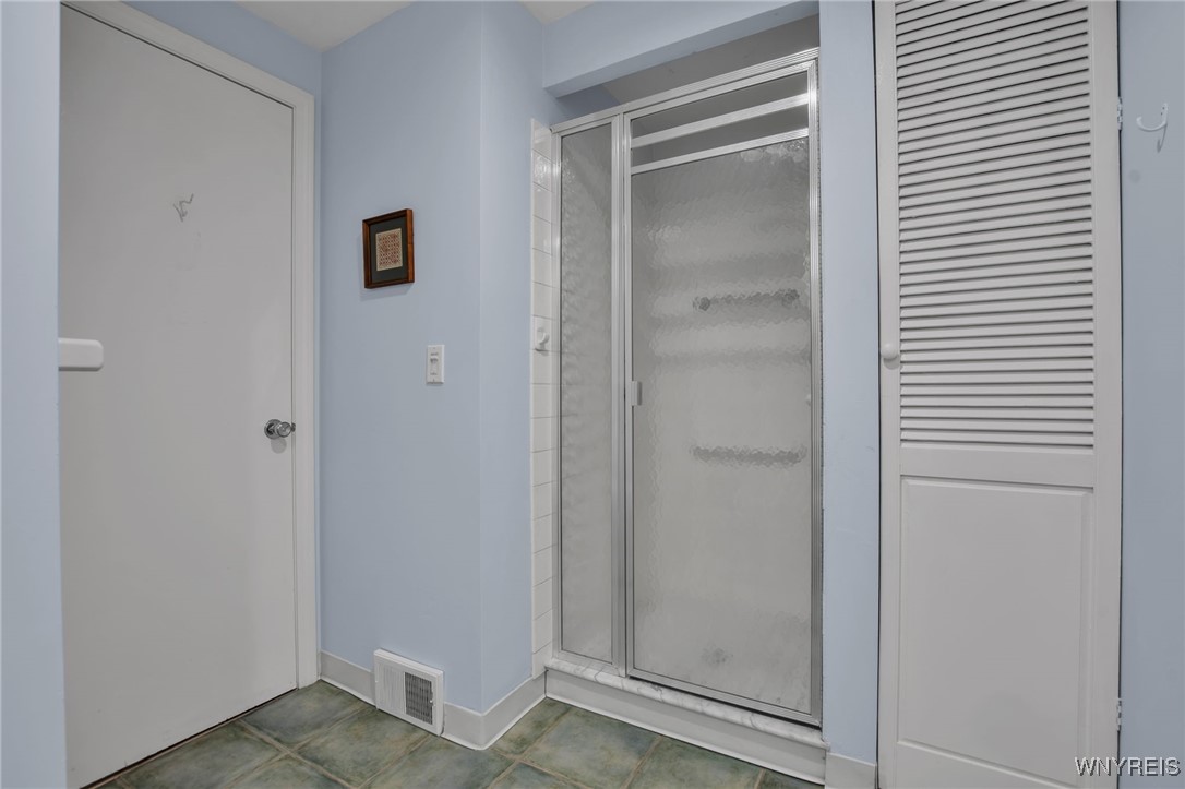 32 Bernhardt Drive 5