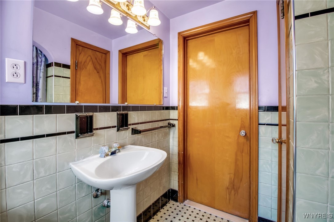 140 Farmingdale Road