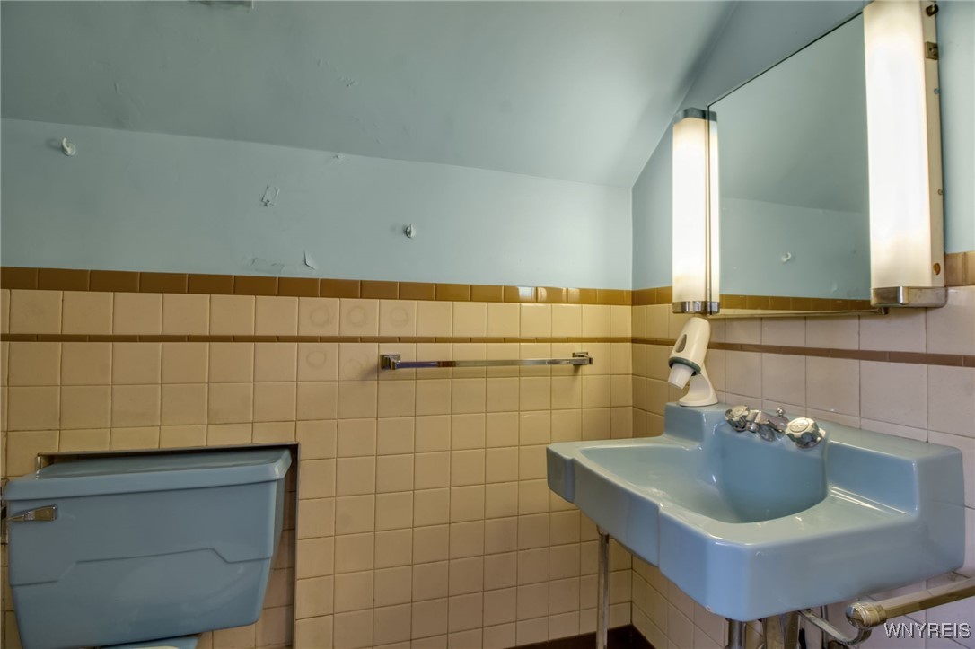 140 Farmingdale Road