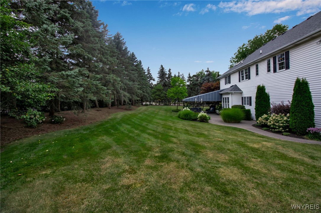 1 North Woodside Lane