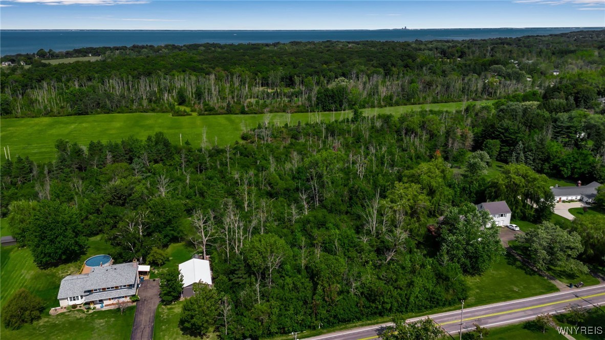 986 Sturgeon Point Road