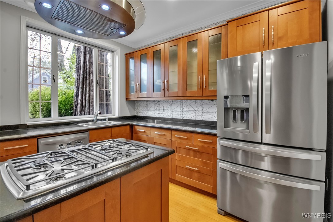 142 Lexington Avenue