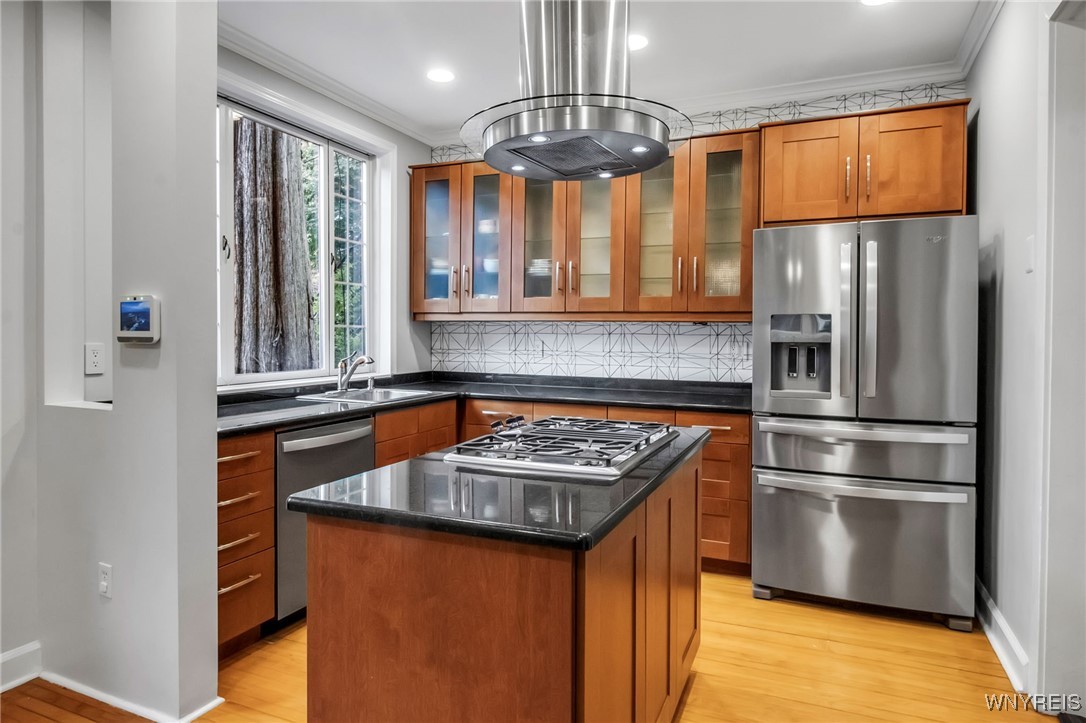 142 Lexington Avenue