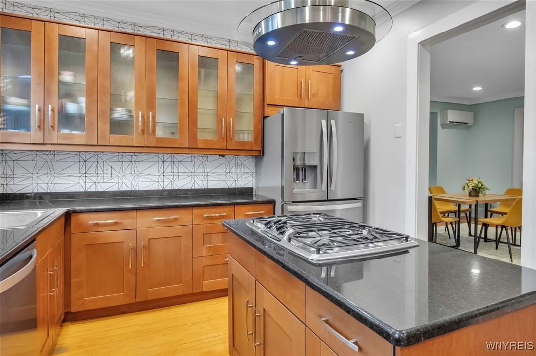 142 Lexington Avenue