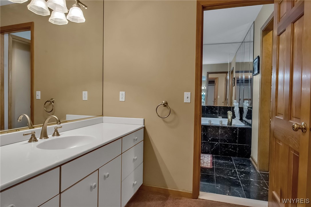 122 Hidden Ridge Common