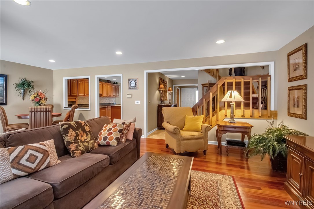 122 Hidden Ridge Common