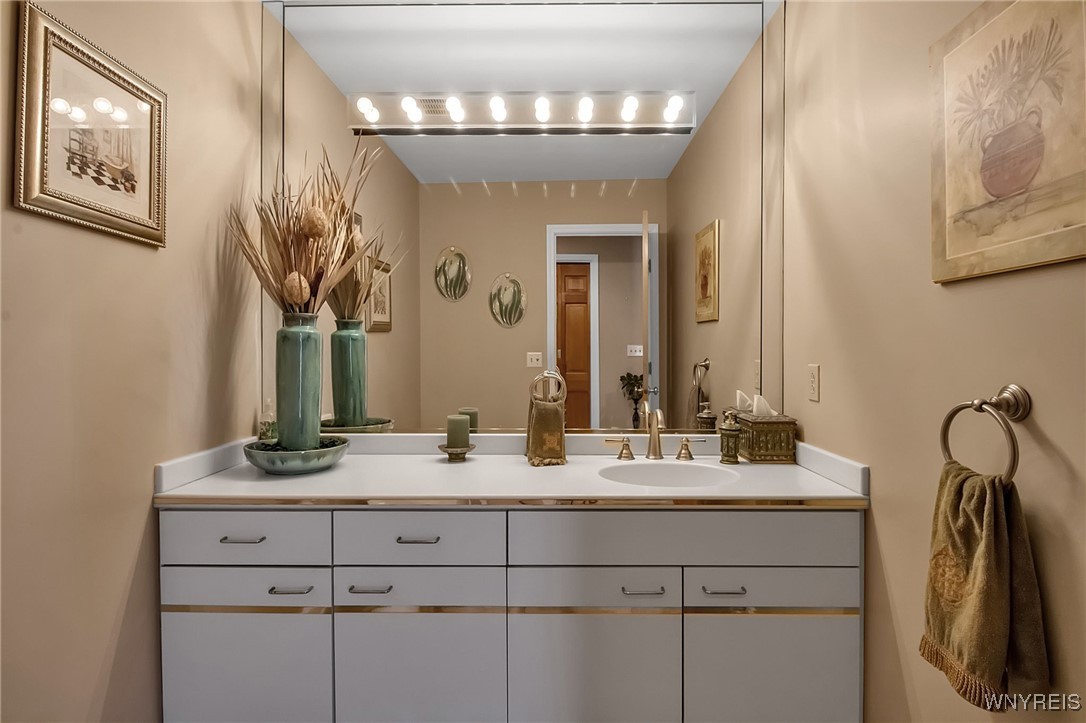 122 Hidden Ridge Common