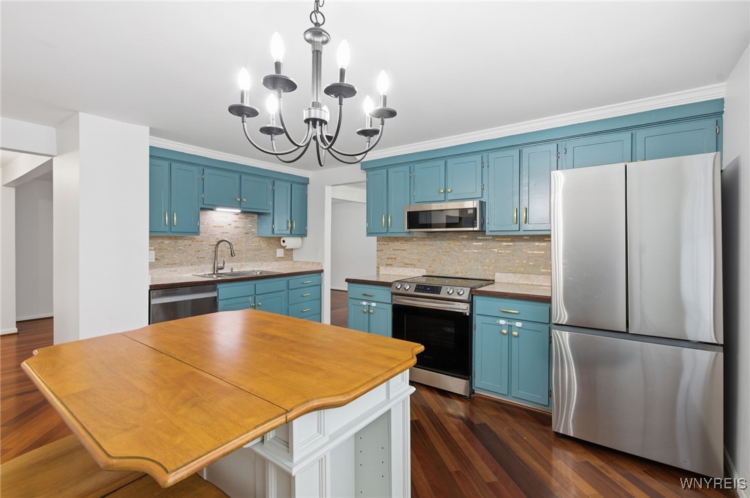 215 Fruitwood Terrace