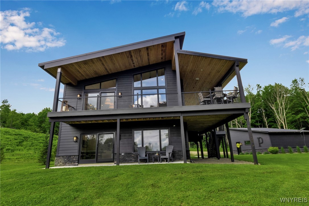 8 Trail Heights Poverty Hill Road