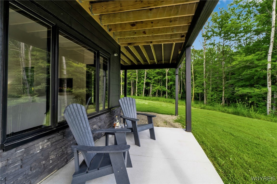 8 Trail Heights Poverty Hill Road