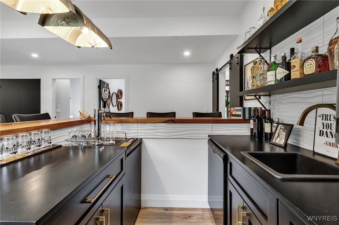 8 Trail Heights Poverty Hill Road