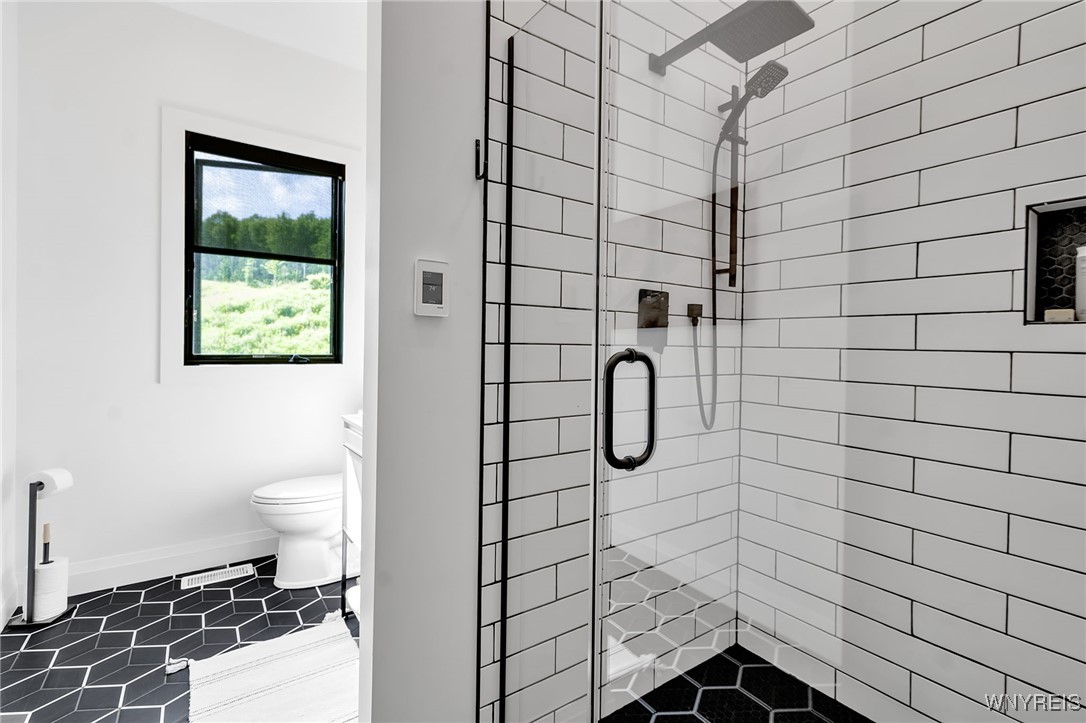 8 Trail Heights Poverty Hill Road