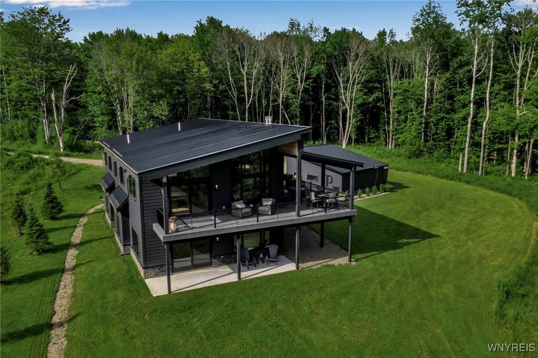 8 Trail Heights Poverty Hill Road