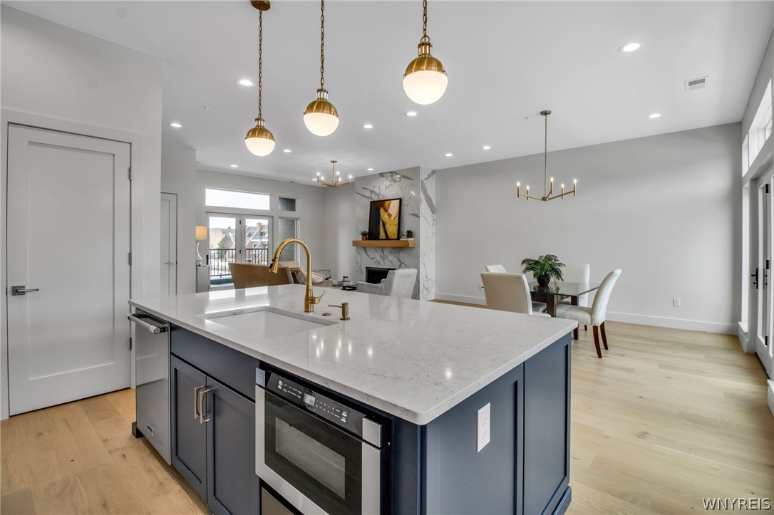 258 Lakefront Boulevard