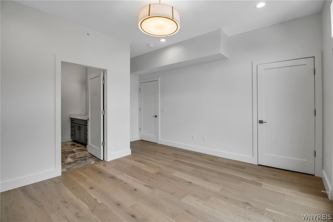 258 Lakefront Boulevard