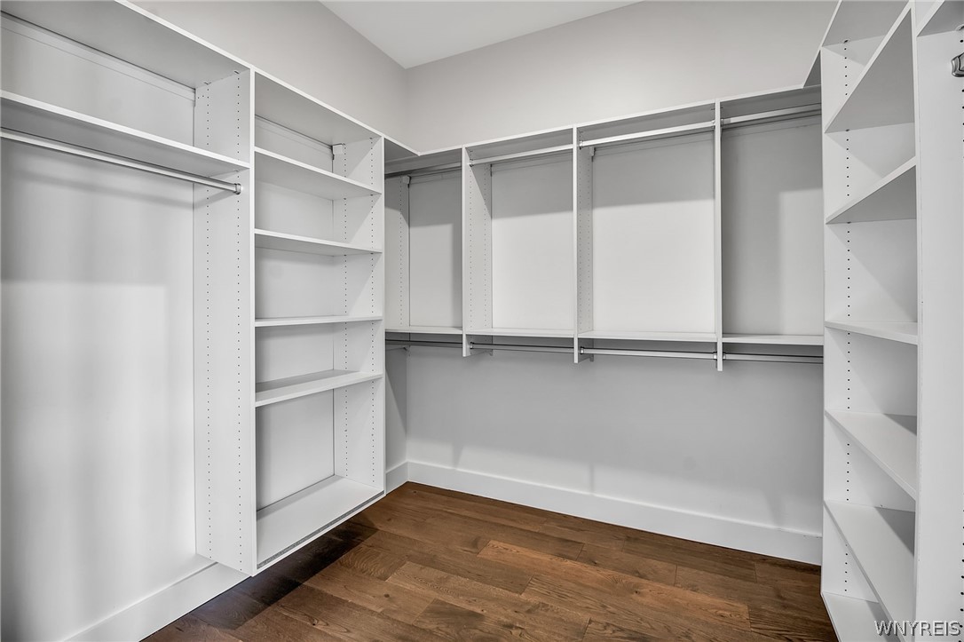 244 Lakefront Boulevard