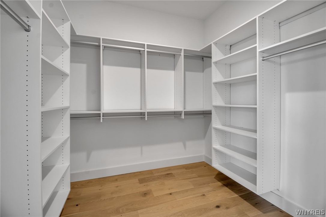 244 Lakefront Boulevard