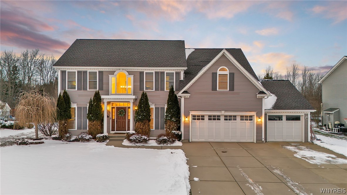 32 Falconcrest Lane