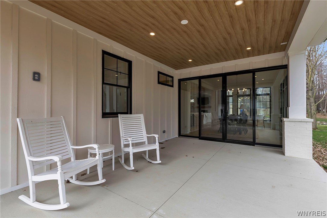 4975 Spaulding Drive