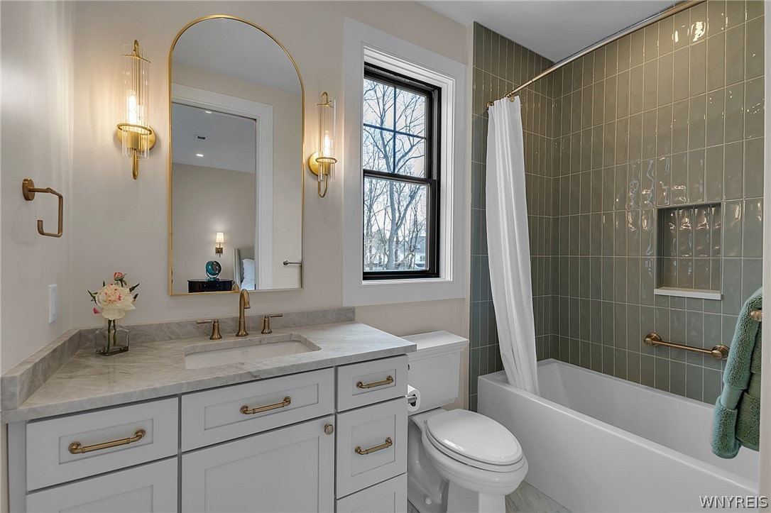 4975 Spaulding Drive