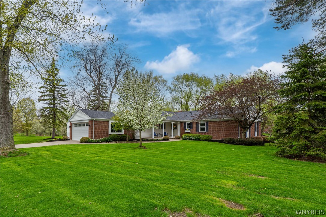 5 Knollwood Lane