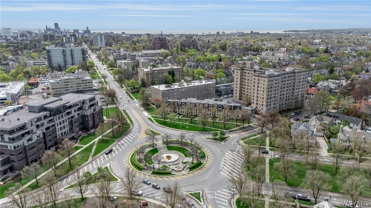 33 Gates Circle 4D