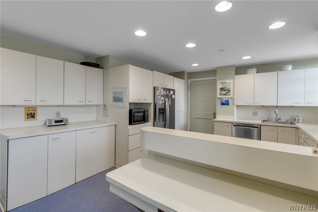 33 Gates Circle 4D