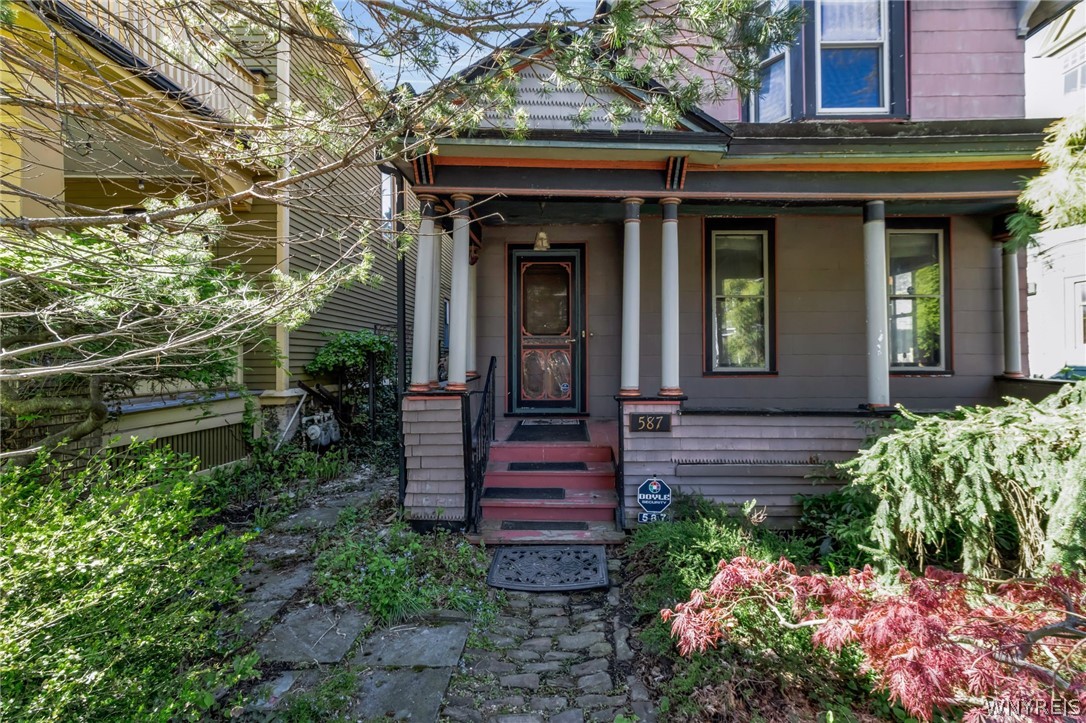 587 Breckenridge Street