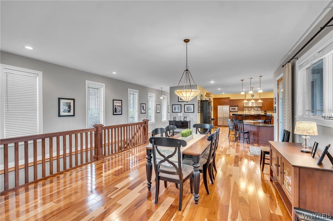 981 Lakeside Drive