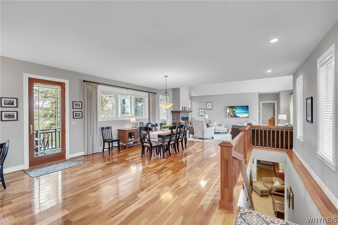 981 Lakeside Drive