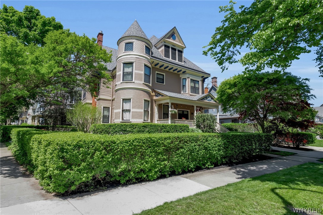 482 Linwood Avenue
