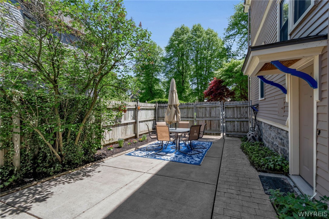 482 Linwood Avenue