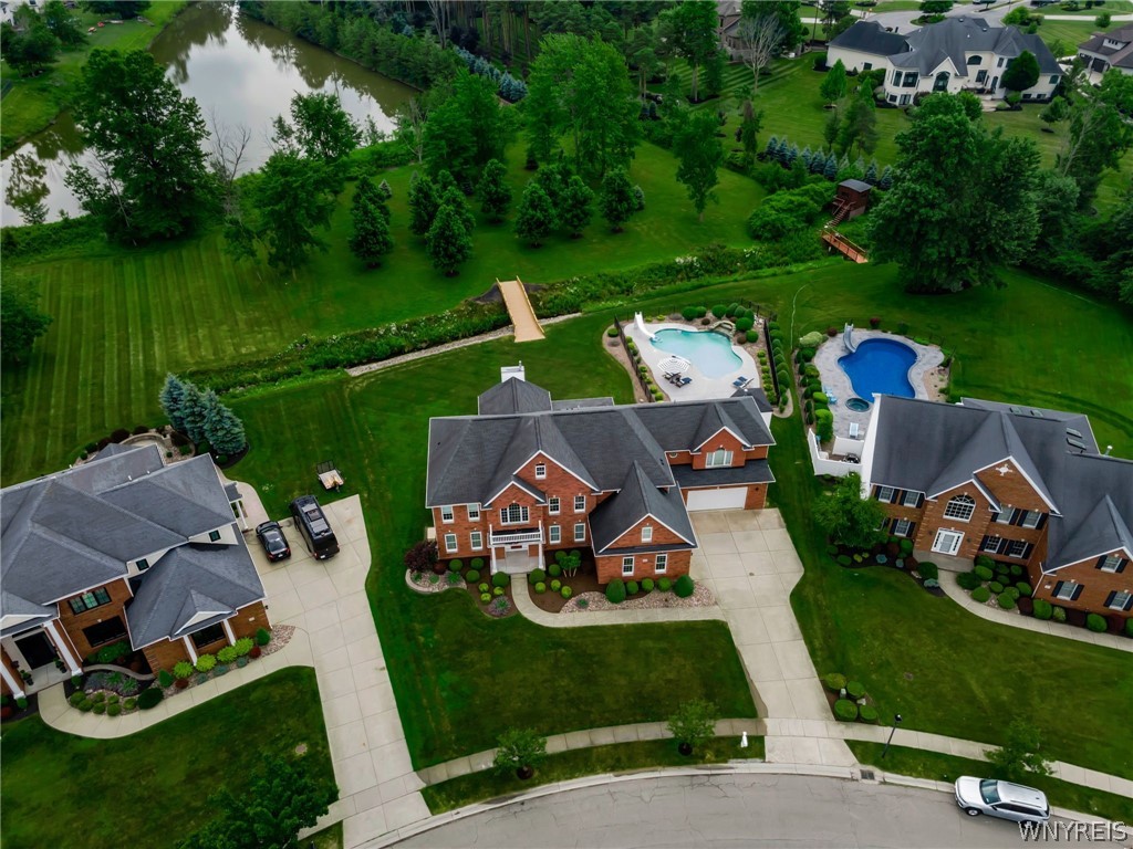 105 Promenade Lane