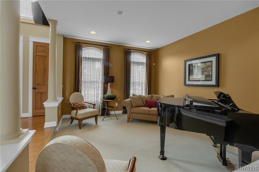 105 Promenade Lane