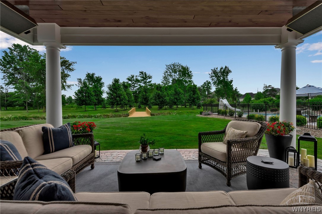 105 Promenade Lane