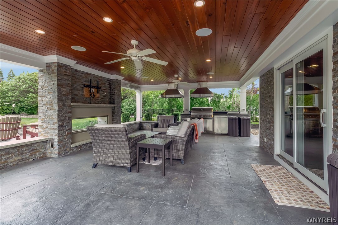 46 Ascot Circle