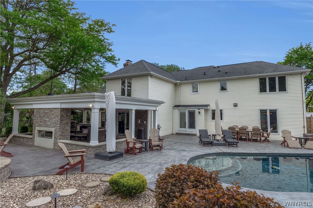 46 Ascot Circle