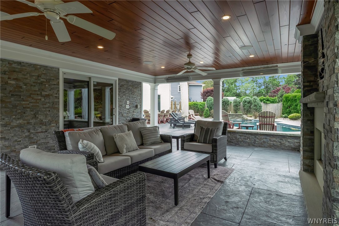 46 Ascot Circle