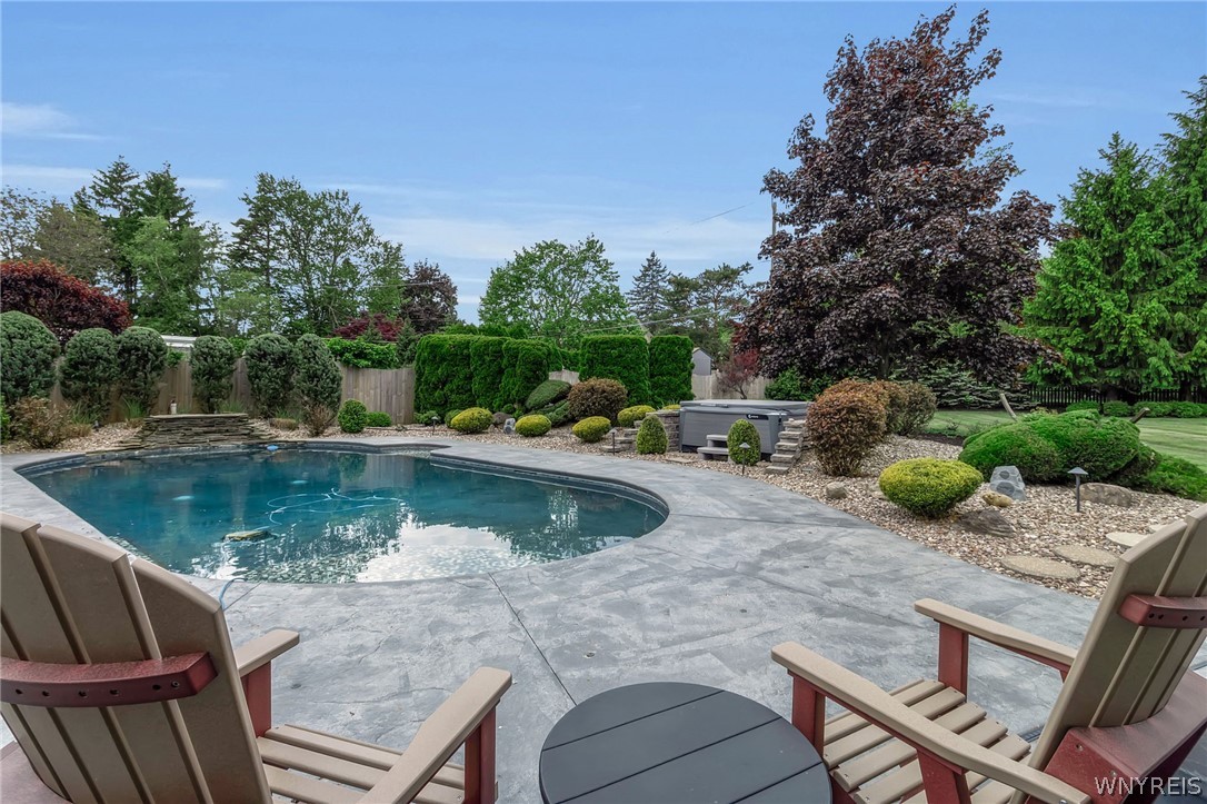 46 Ascot Circle