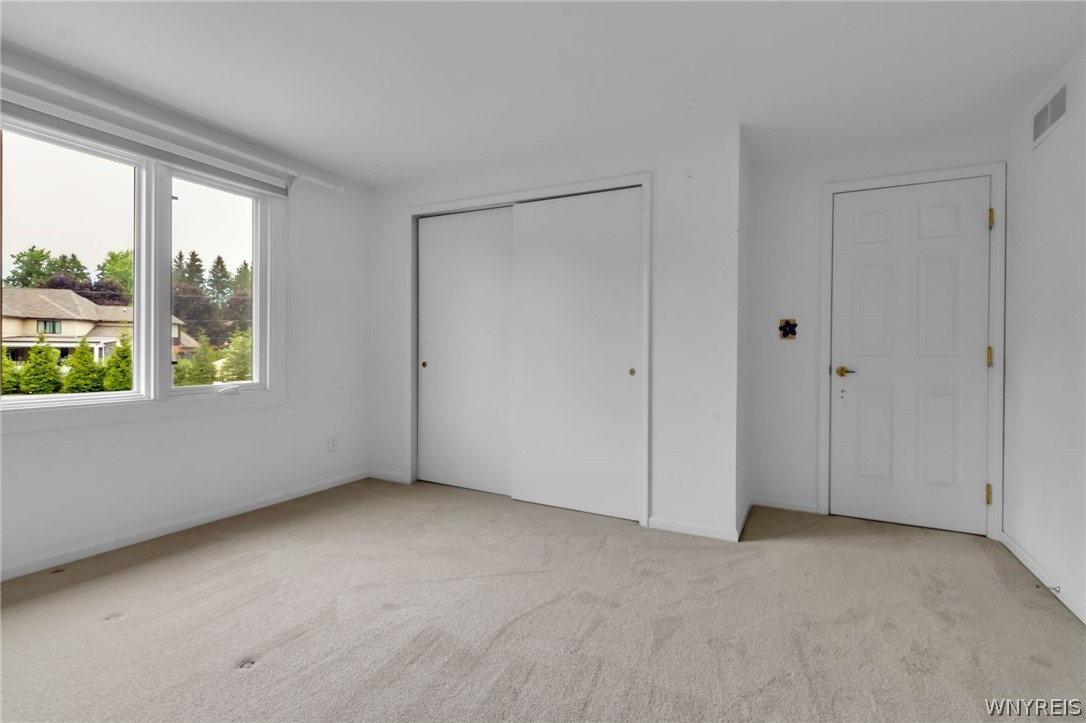 46 Ascot Circle