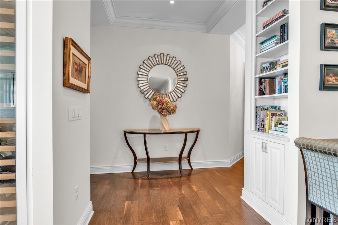 132 Lakefront Boulevard 902